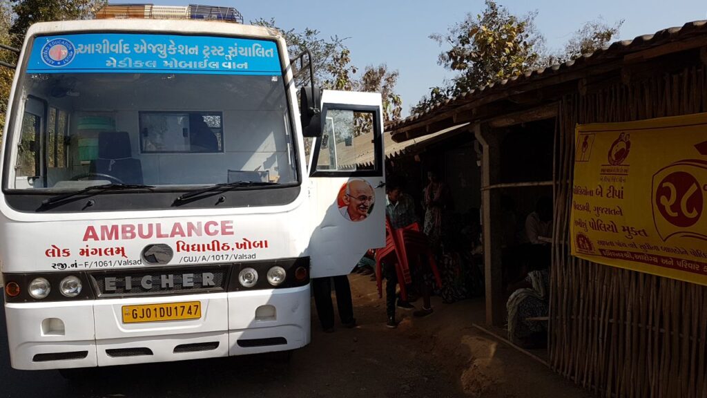 dharampur-mobile-van-06