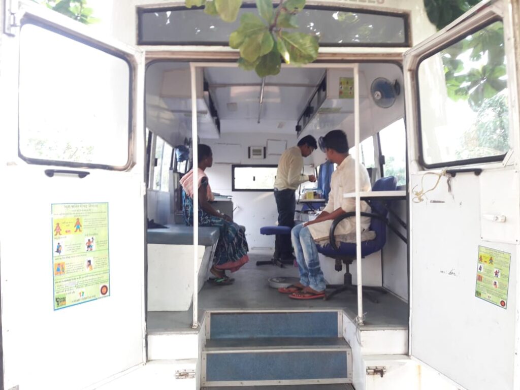 dharampur-mobile-van-18